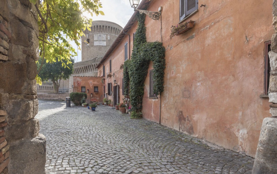 Ingresso principale del Borgo di Ostia Antica